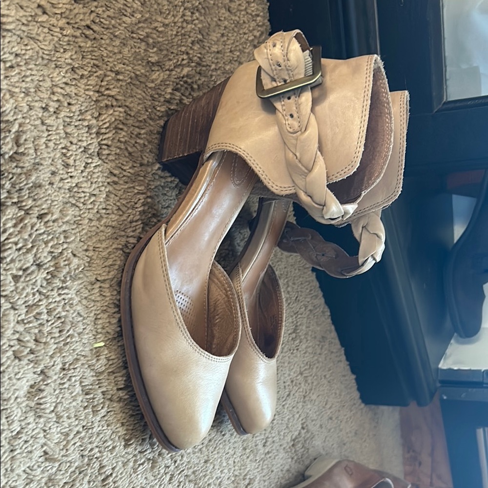 Corso Como Tan leather Heels